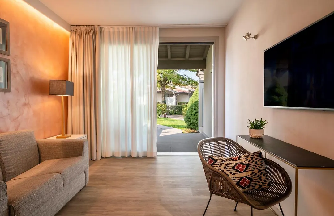 Splendido Bay Luxury Spa Resort-1