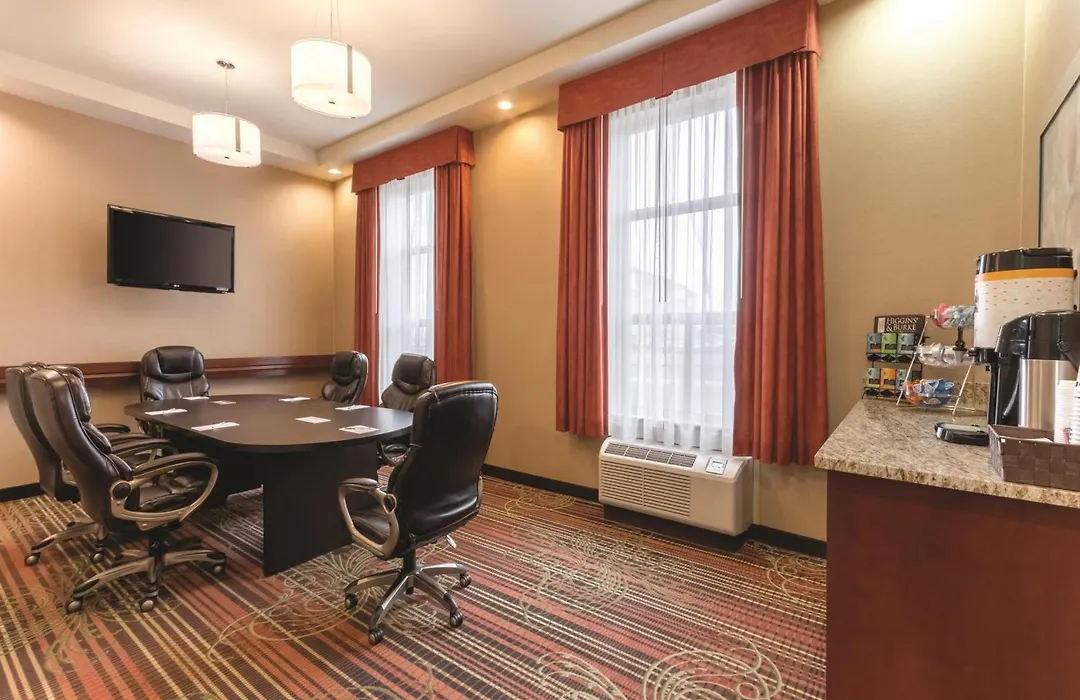 Hampton Inn By Hilton Edmonton South-1