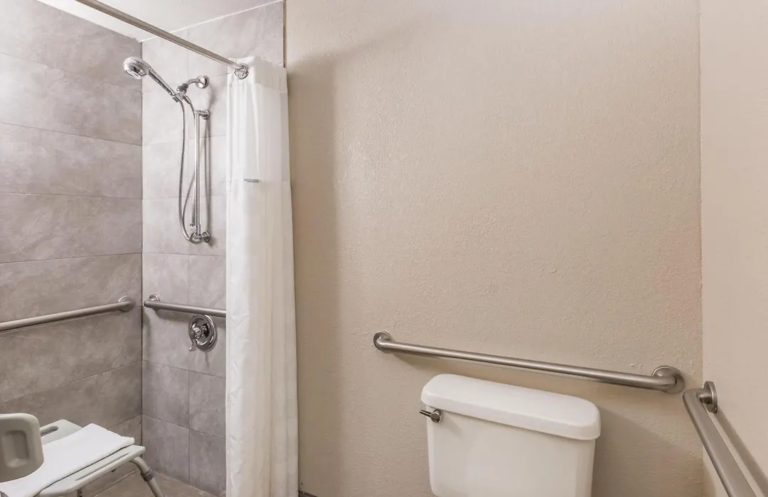 Ramada By Wyndham Platte City Kci Airport-1