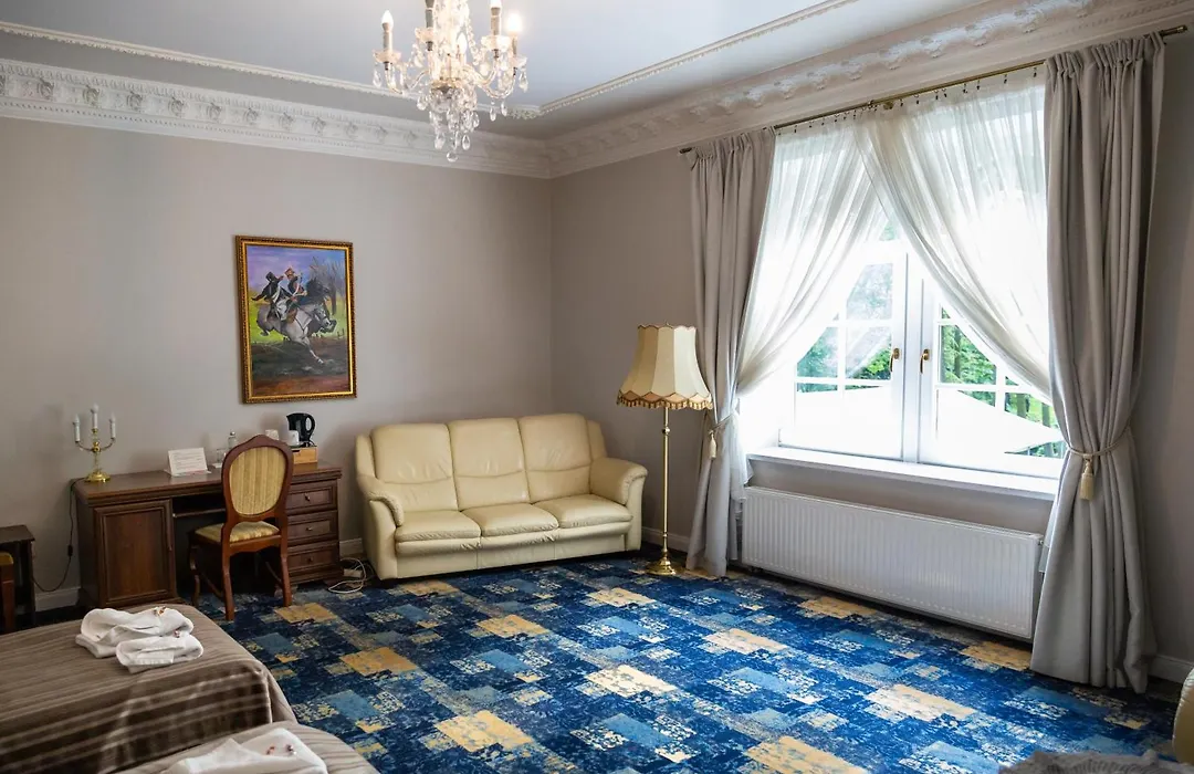 Hotel Dwór Sójki-1