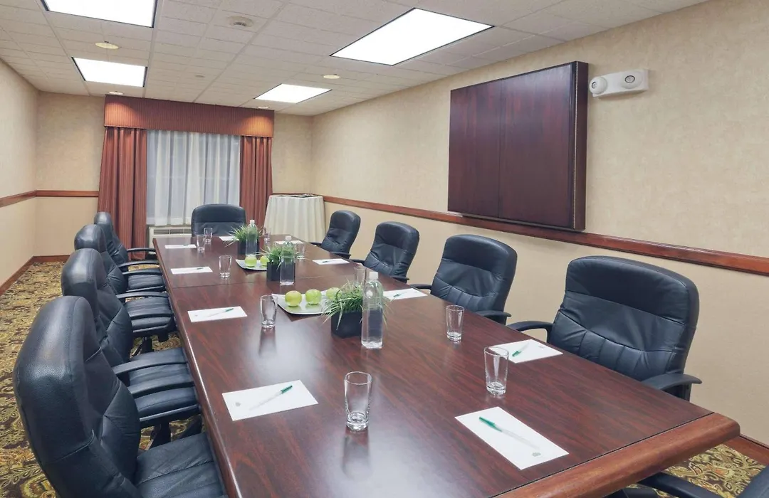 Country Inn & Suites By Radisson, Milwaukee West Brookfield , Wi-1