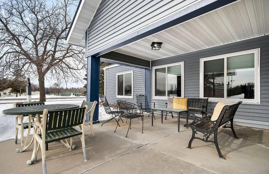 Days Inn By Wyndham International Falls-1