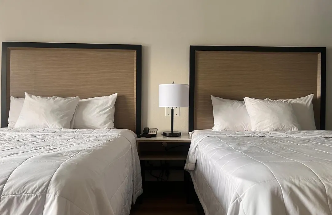 Days Inn & Suites By Wyndham Lexington-1