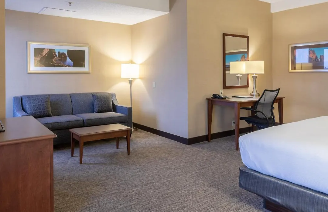 Saint John Harbourfront Hotel-1