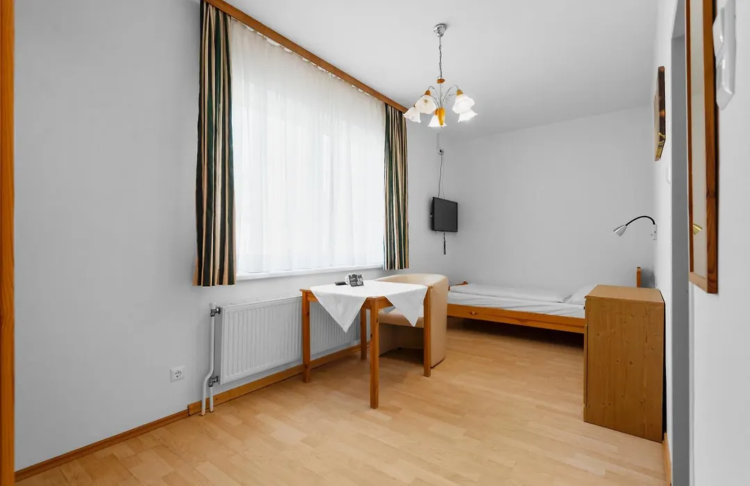 Hotel-Garni Martinek-1