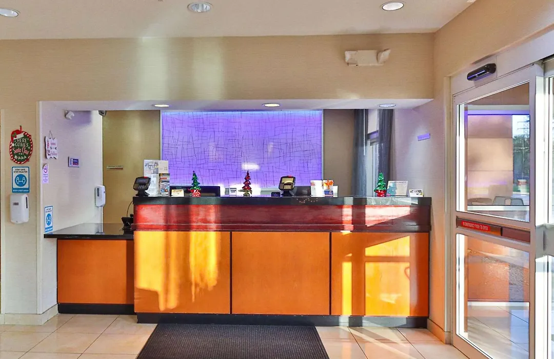 Comfort Inn & Suites Houston North - Spring-1