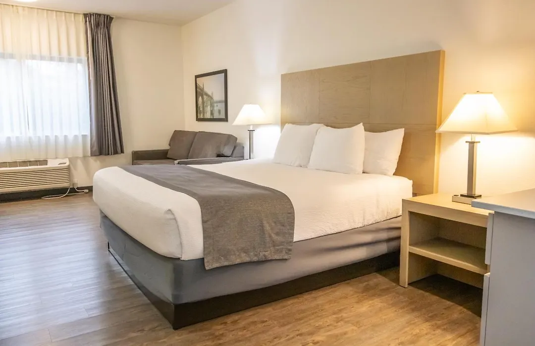The Tillamook Inn-1