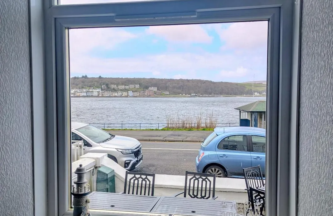 Commodore Guesthouse, Seaside Holiday Suites-1