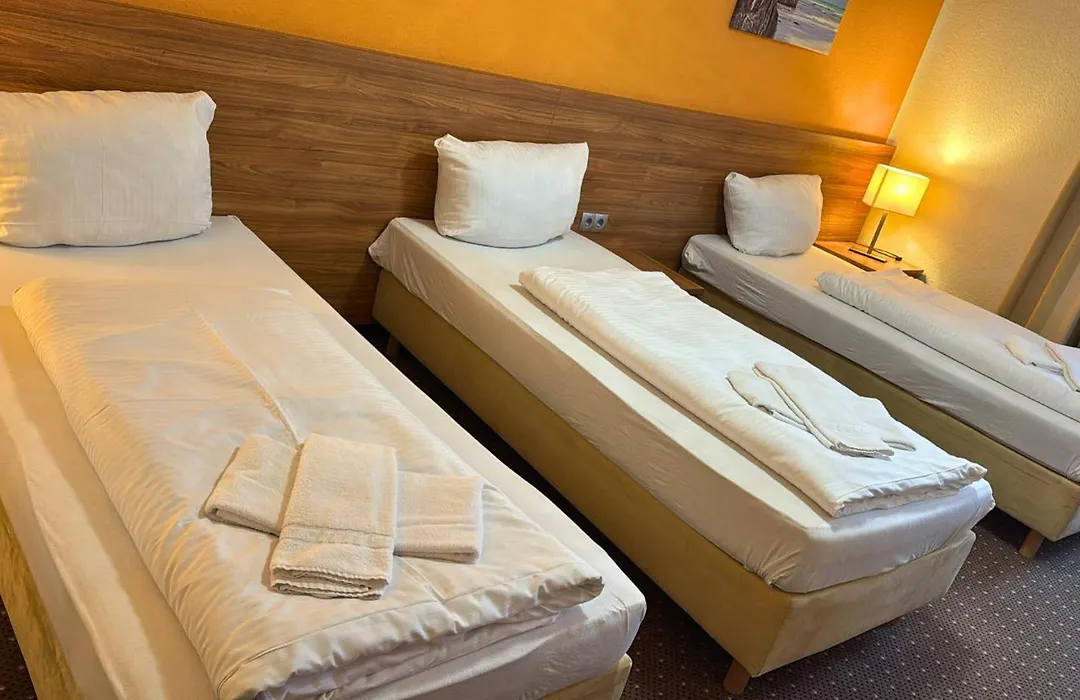 Hotel Relax-1
