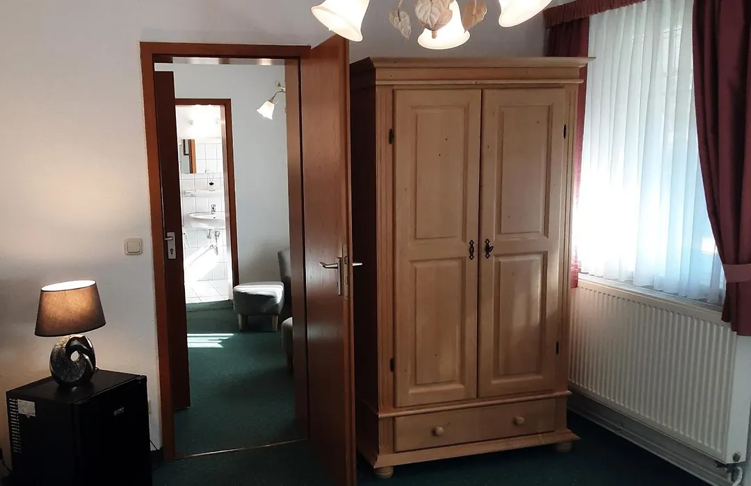 Gaststätte und Pension Zum Klausner-1