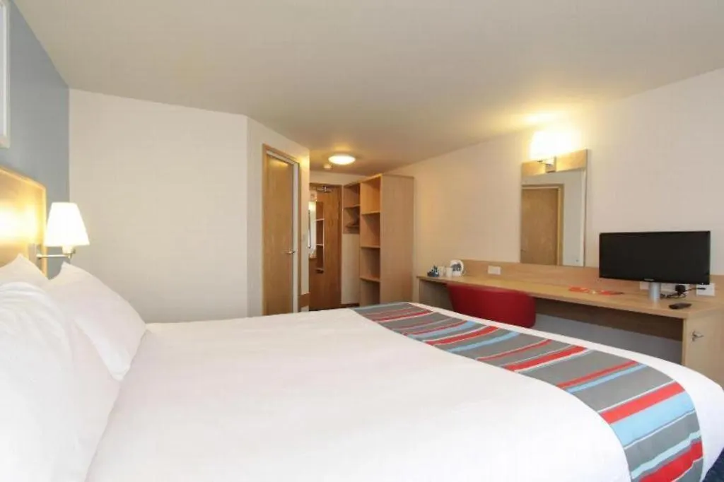 Travelodge Eastleigh Central-1