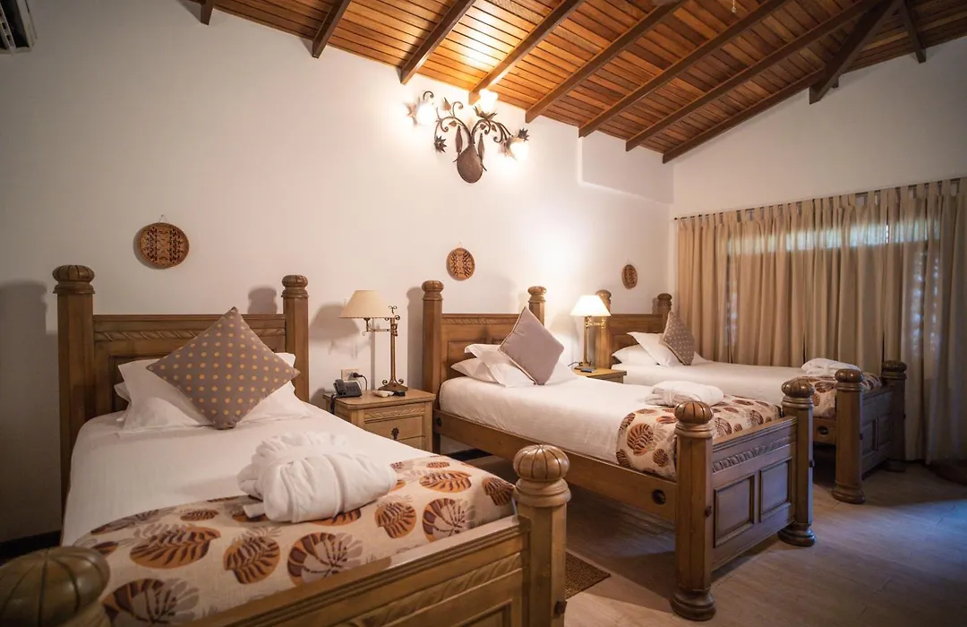 Ara Meru Lodge-1