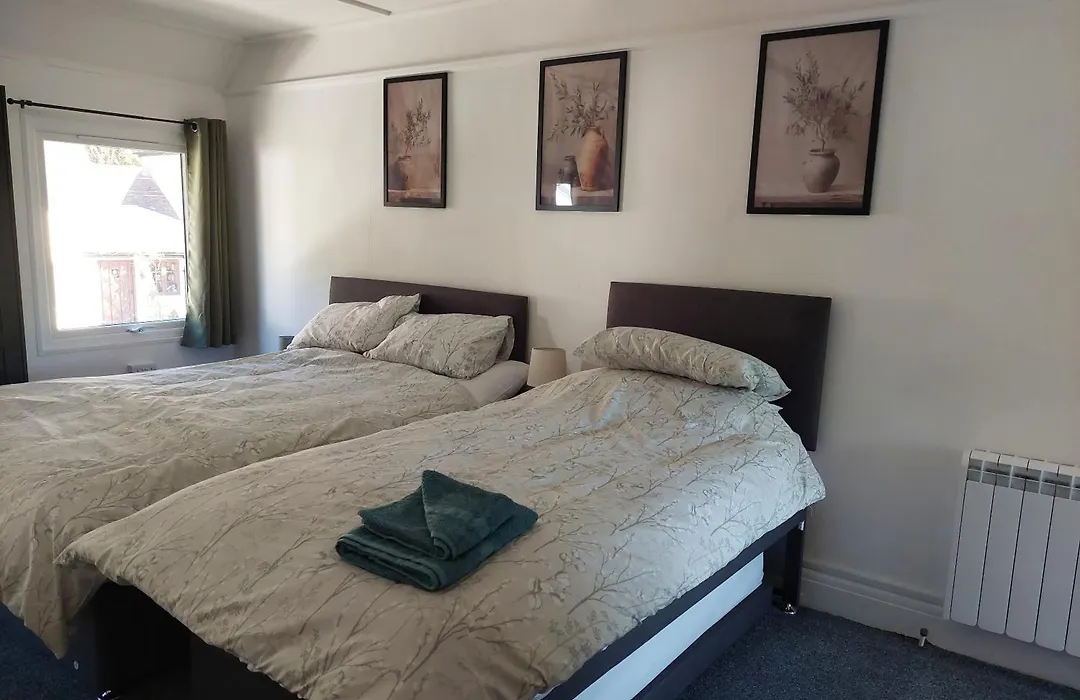 Royal Oak Rooms-1