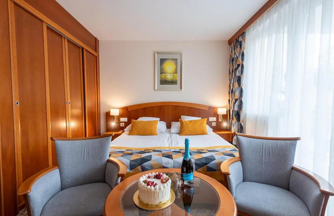 Palace Hotel Heviz-1