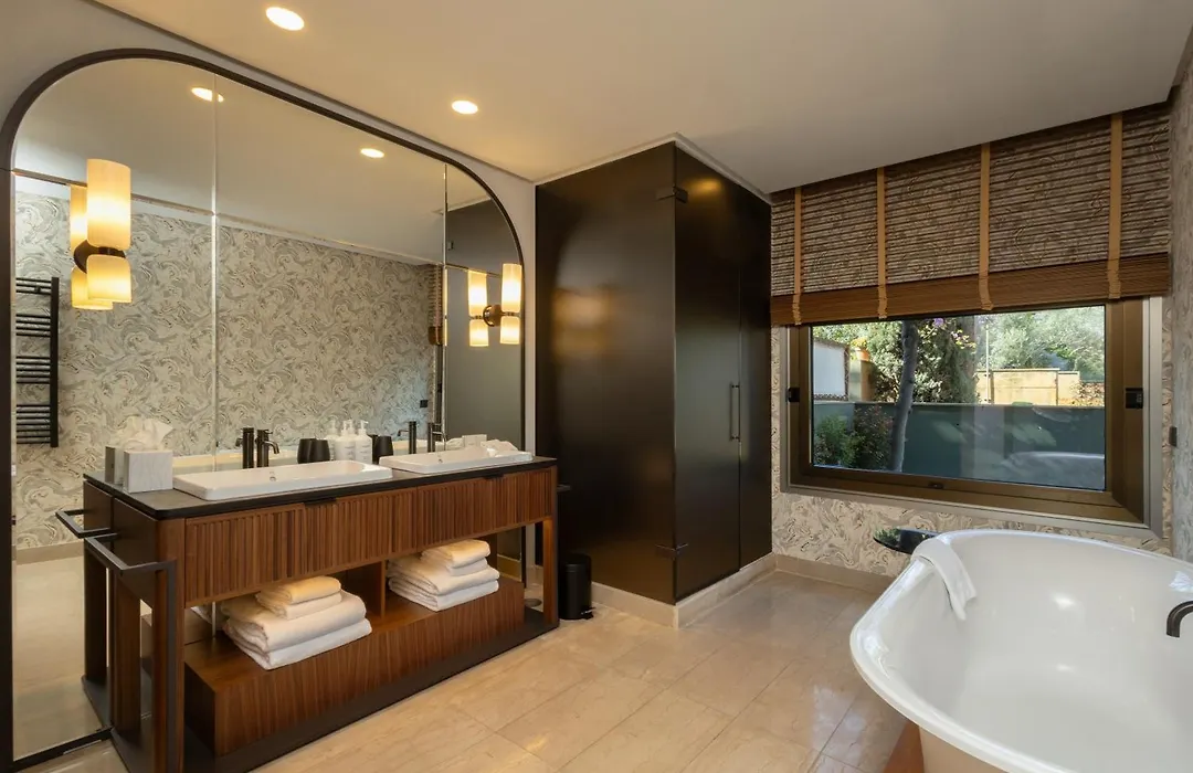 Hotel Miramar Barcelona Gl - Lvx Preferred Hotels & Resorts - Newly Renovated-1