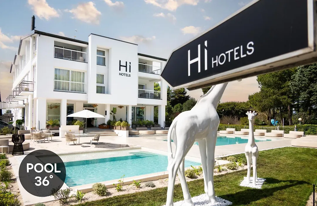 Hi Hotels Sirmione - Lakeview Pool-1