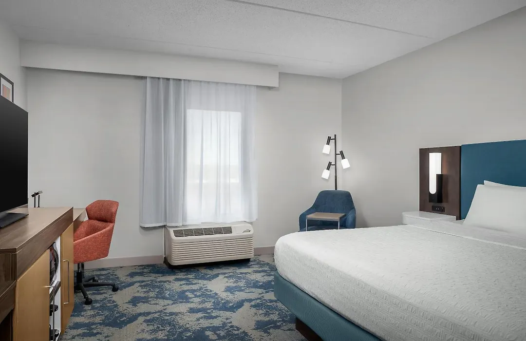 Hampton Inn & Suites Clinton-1