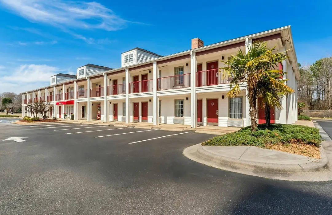 Red Roof Inn & Suites Wilson-1