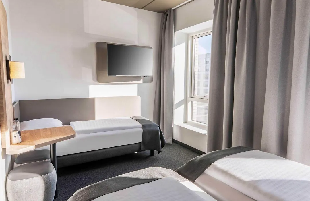 B&B HOTEL Flensburg-City-1