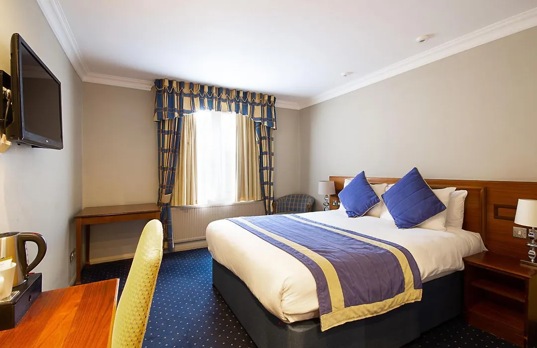 The George Hotel-1