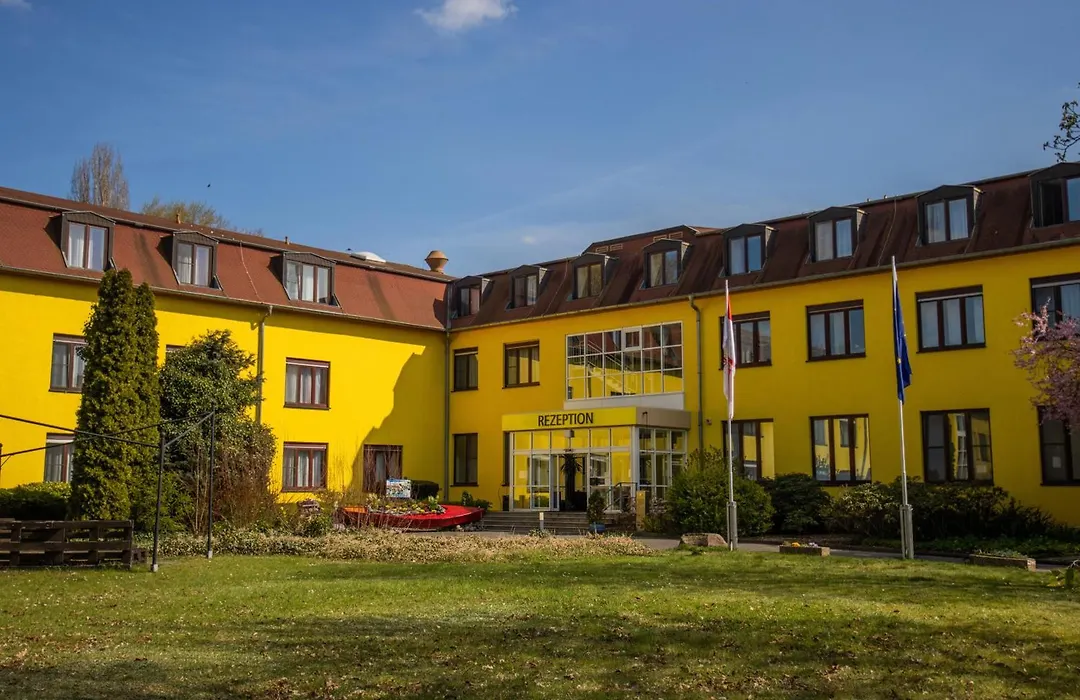 Seehotel Brandenburg An Der Havel-1