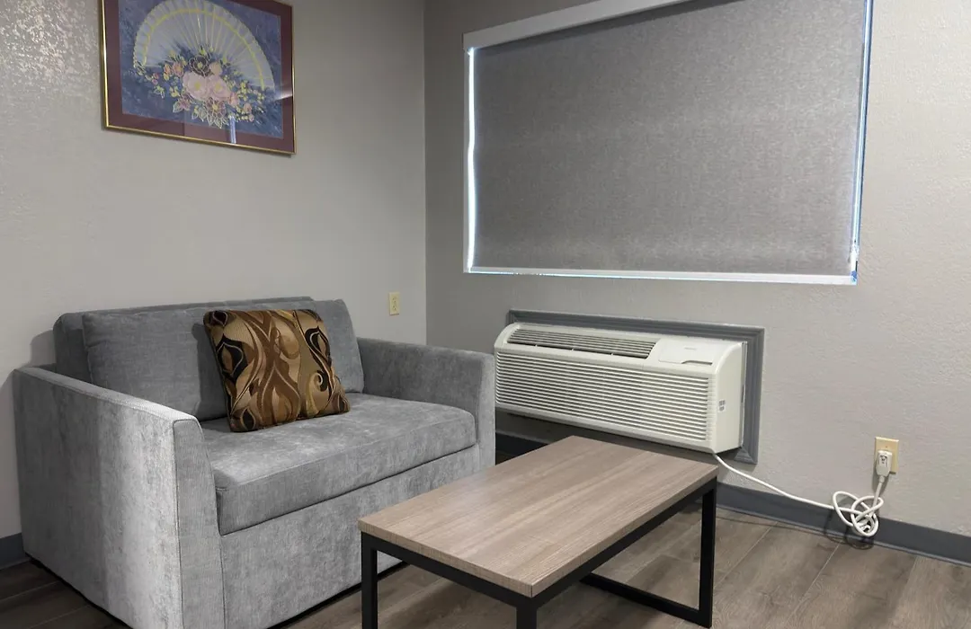 Americas Best Value Inn Cabot-1