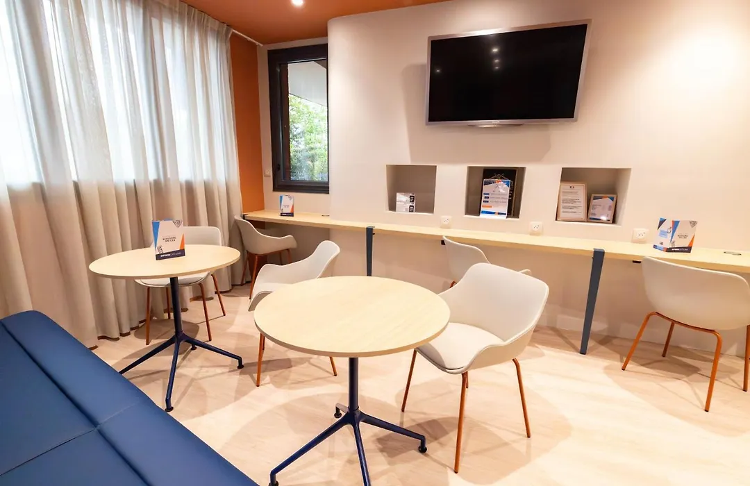 Holiday Inn Express Arras By Ihg-1