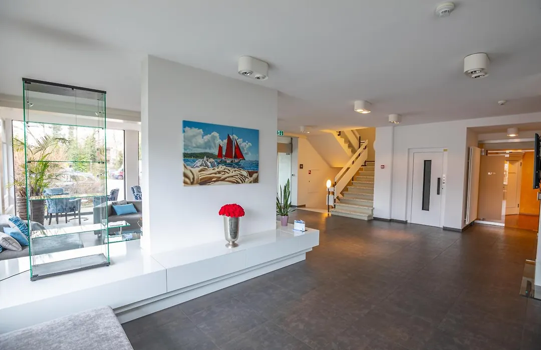 Hotel Holiday Thun-1
