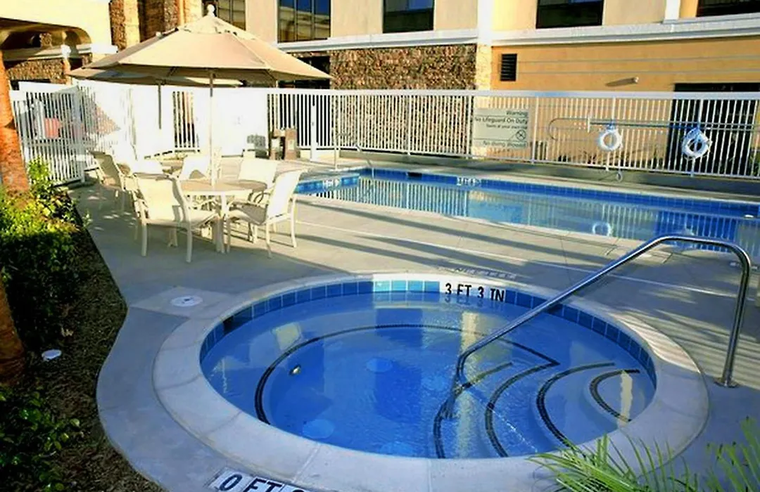 Hampton Inn & Suites Seal Beach-1