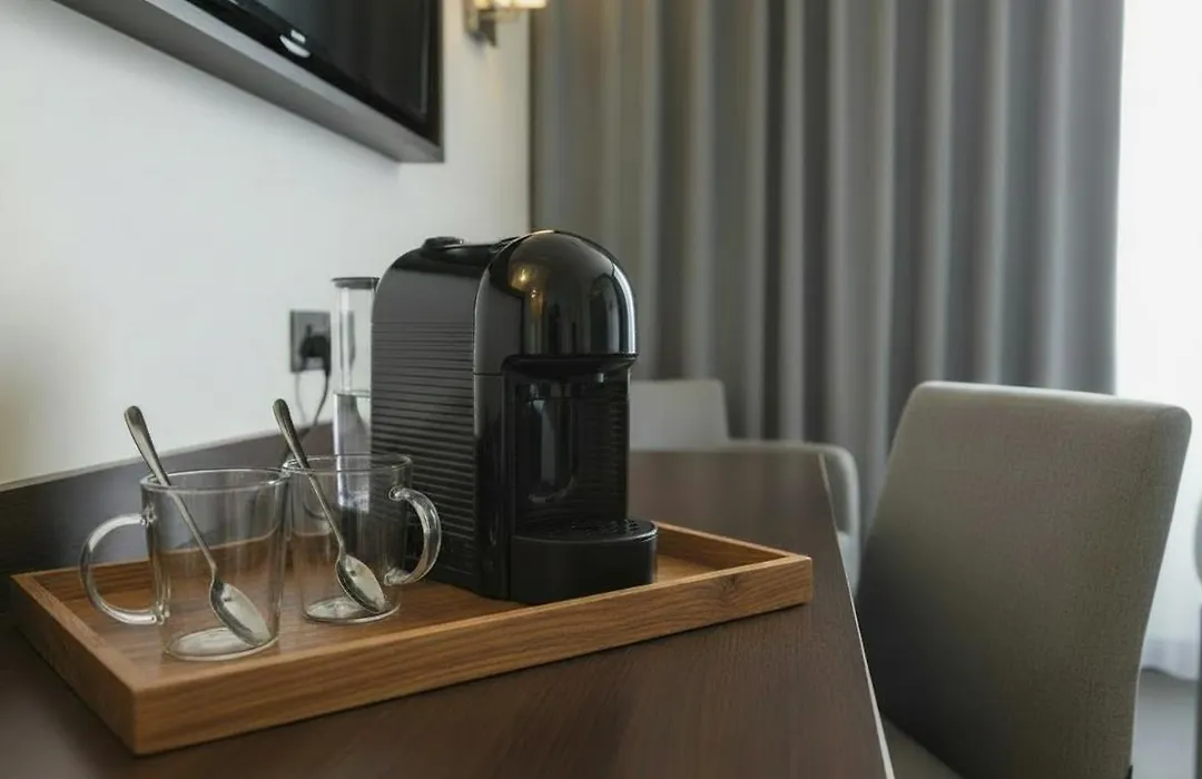 Ramada By Wyndham Cobham-1