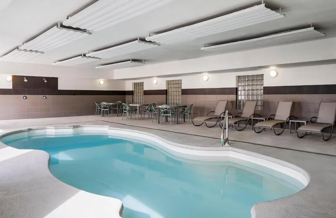 Garner Hotel Liberal North By Ihg-1