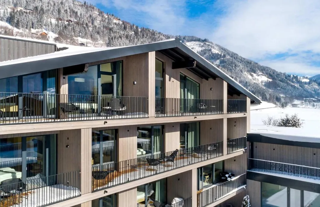 Emma Deluxe Aparthotel, Aircondition, ganzjährig beheizter Außenpool&Skibus direkt vor der Tür-1