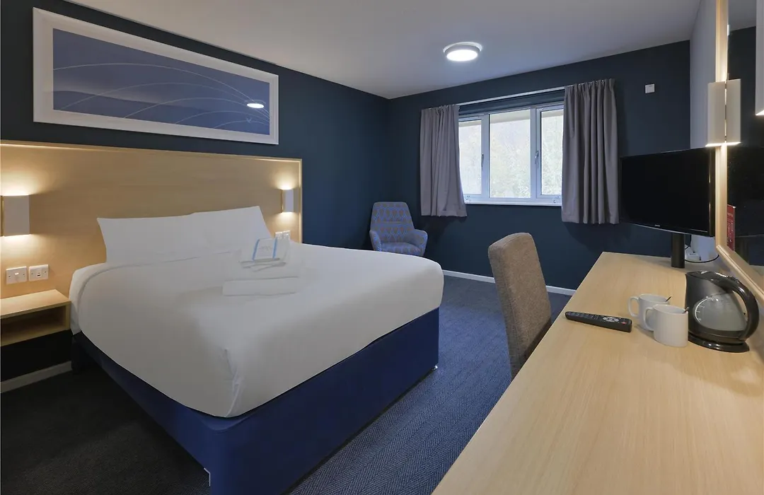 Travelodge Newbury Tot Hill-1