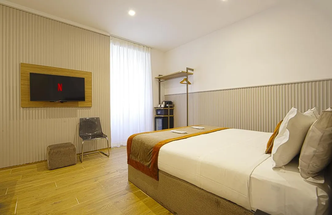 Home At Rome Vatican Suites-1