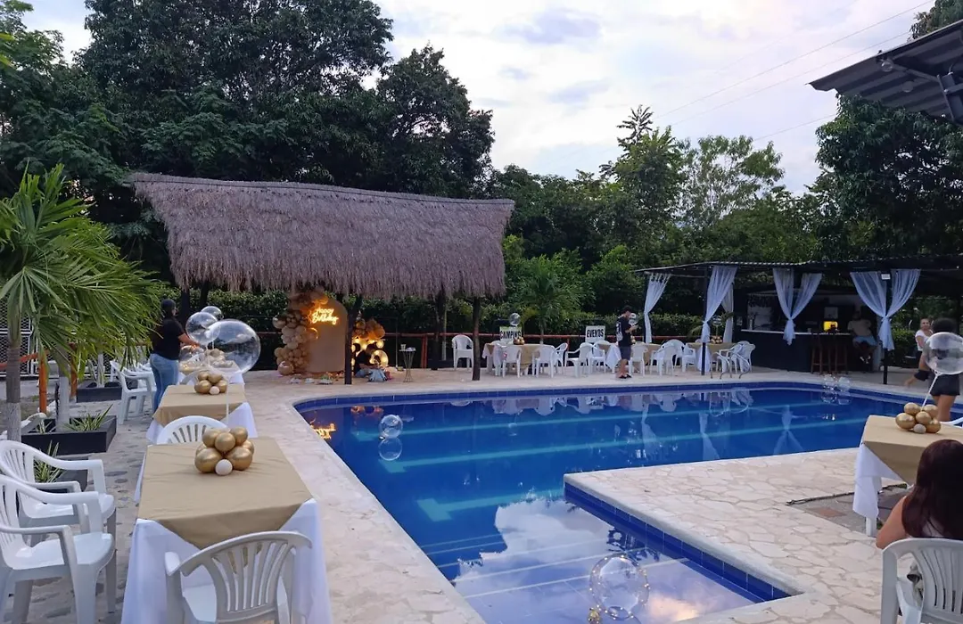 HOSTERIA y Camping PIEDRAS VERDES-1