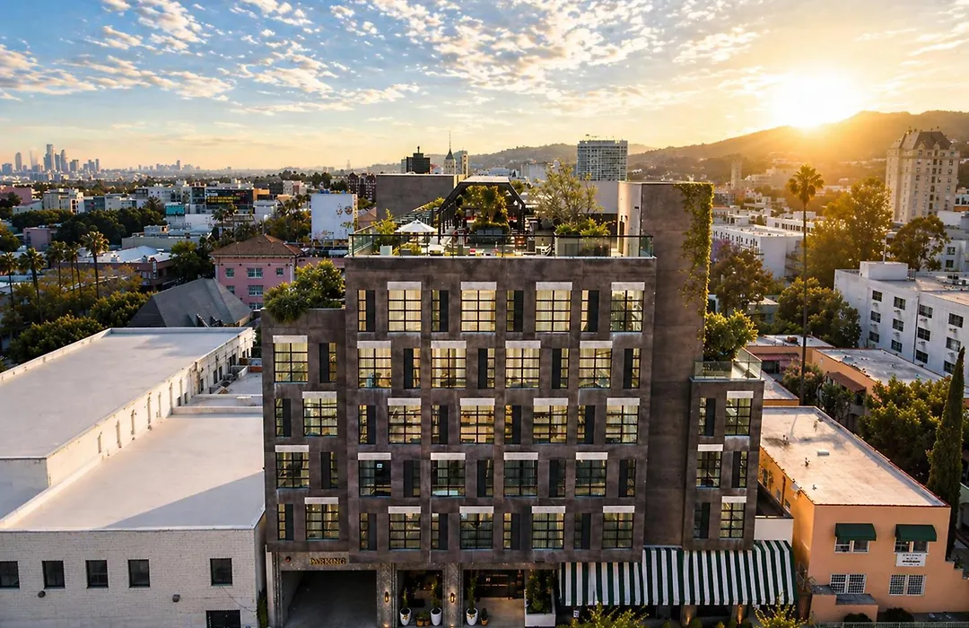 Whisky Hotel-1