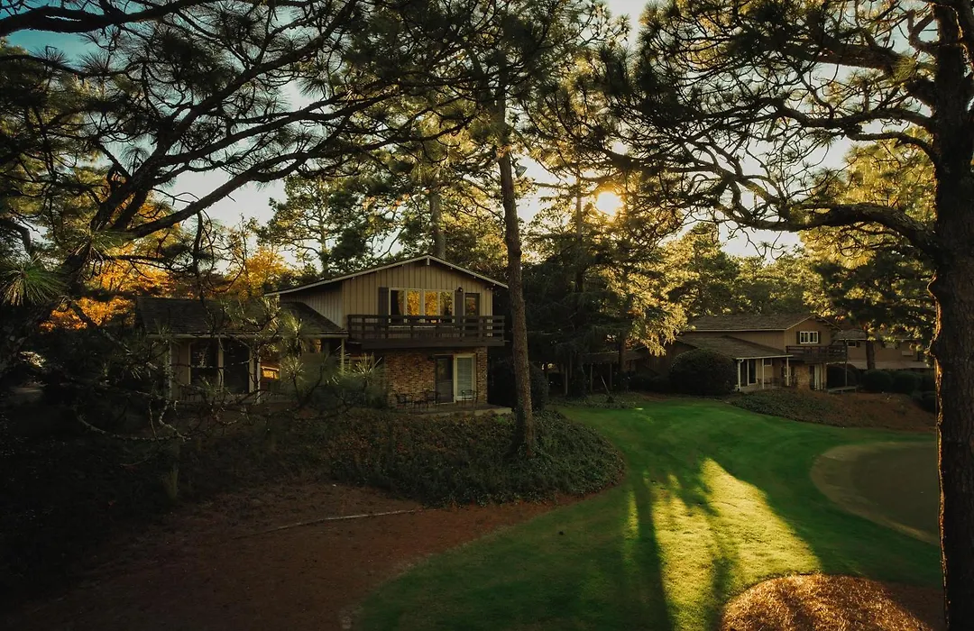 Pine Needles Lodge-1