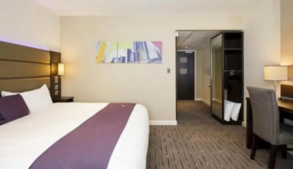 Travelodge Cambridge Newmarket Road-1