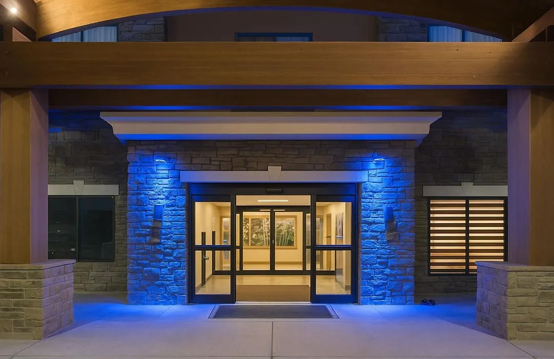 Holiday Inn Express & Suites Glendive By Ihg-1