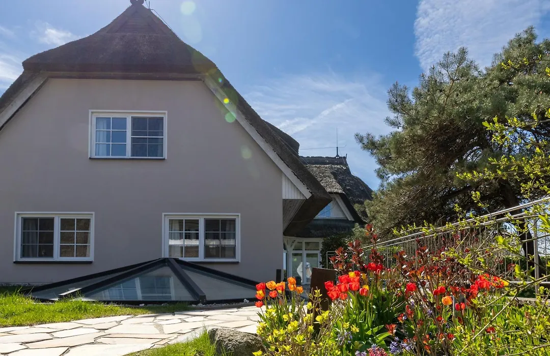 Boutique-Hotel Strandhaus Ahrenshoop-1