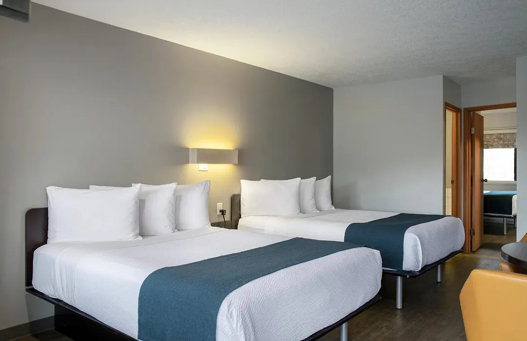 Motel 6-Saanichton, Bc - Victoria Airport-1