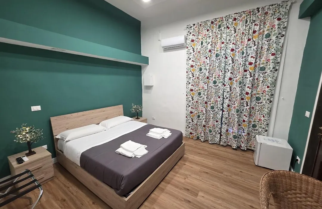 Vanzi Rooms-1