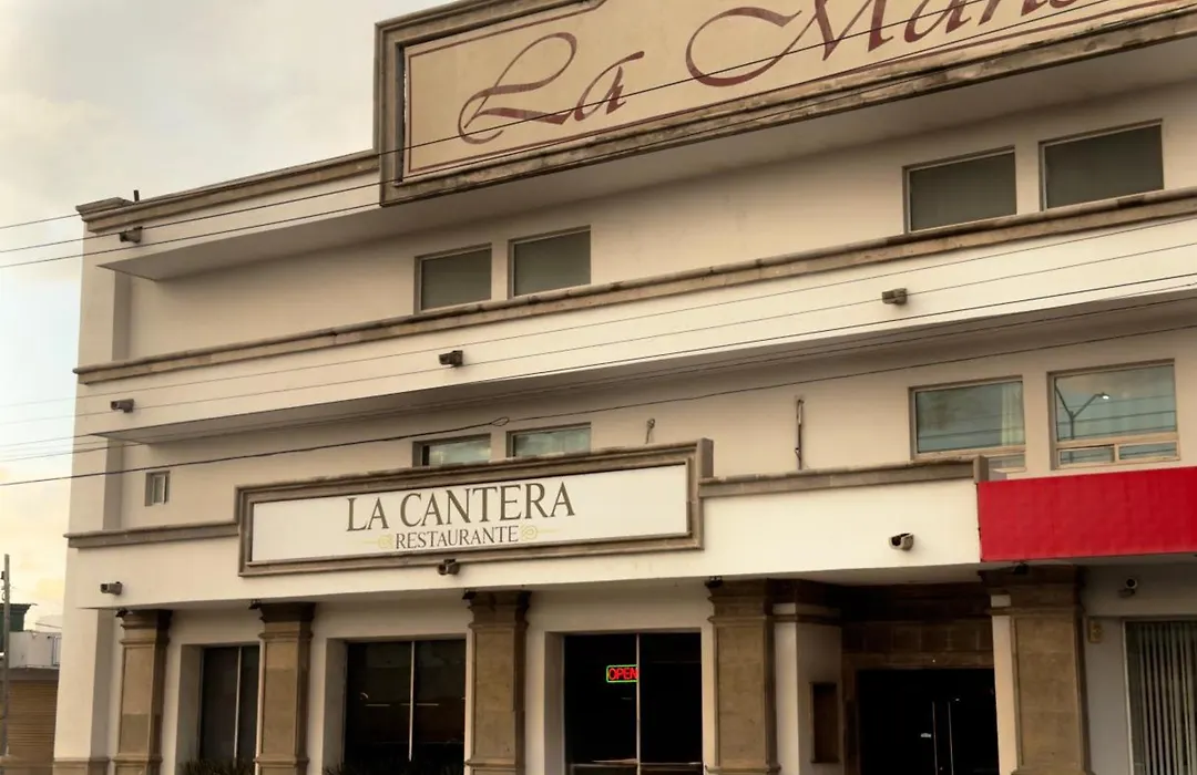 Hotel La Mansión-1