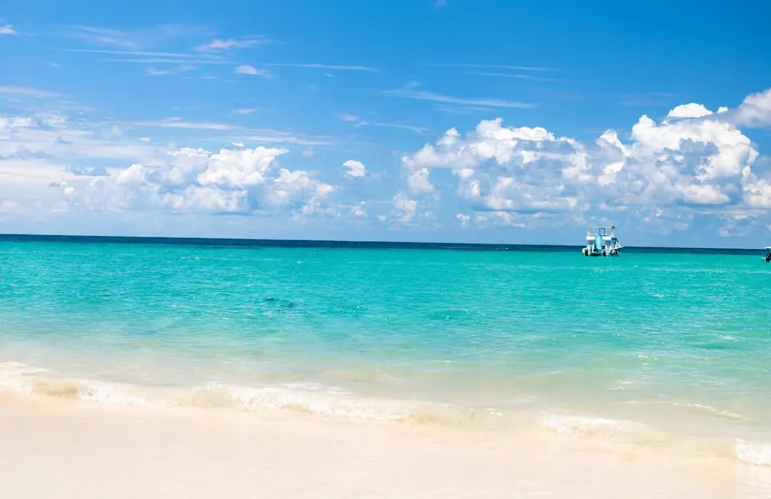 Villa Blanca Beach Club-1
