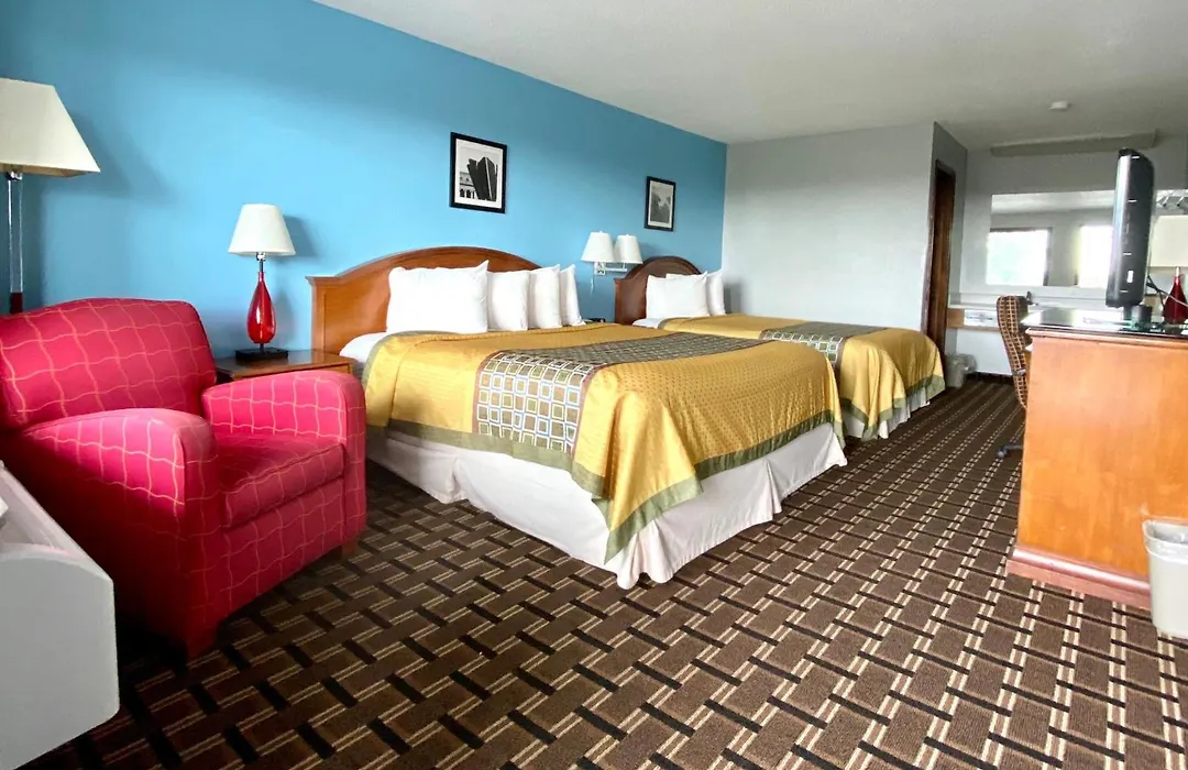 Lakes Inn-1