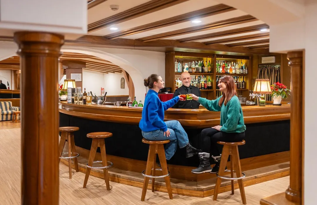 Hotel Miramonti Corvara-1