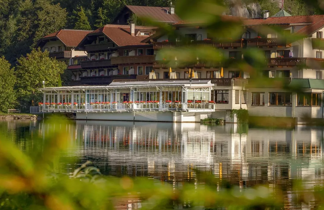 Parkhotel Tristachersee-1