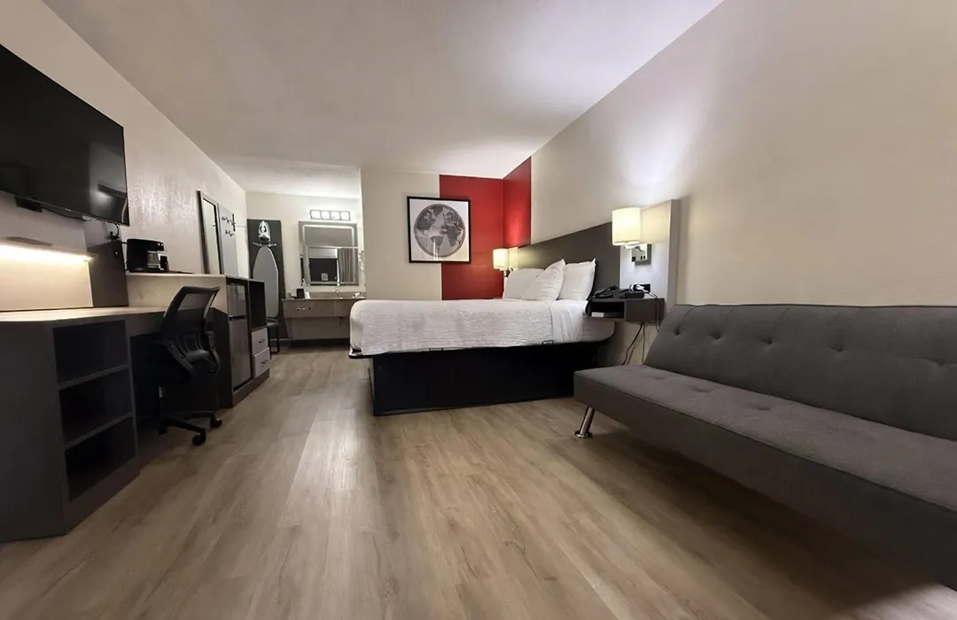 Ramada By Wyndham Harrisonburg-1