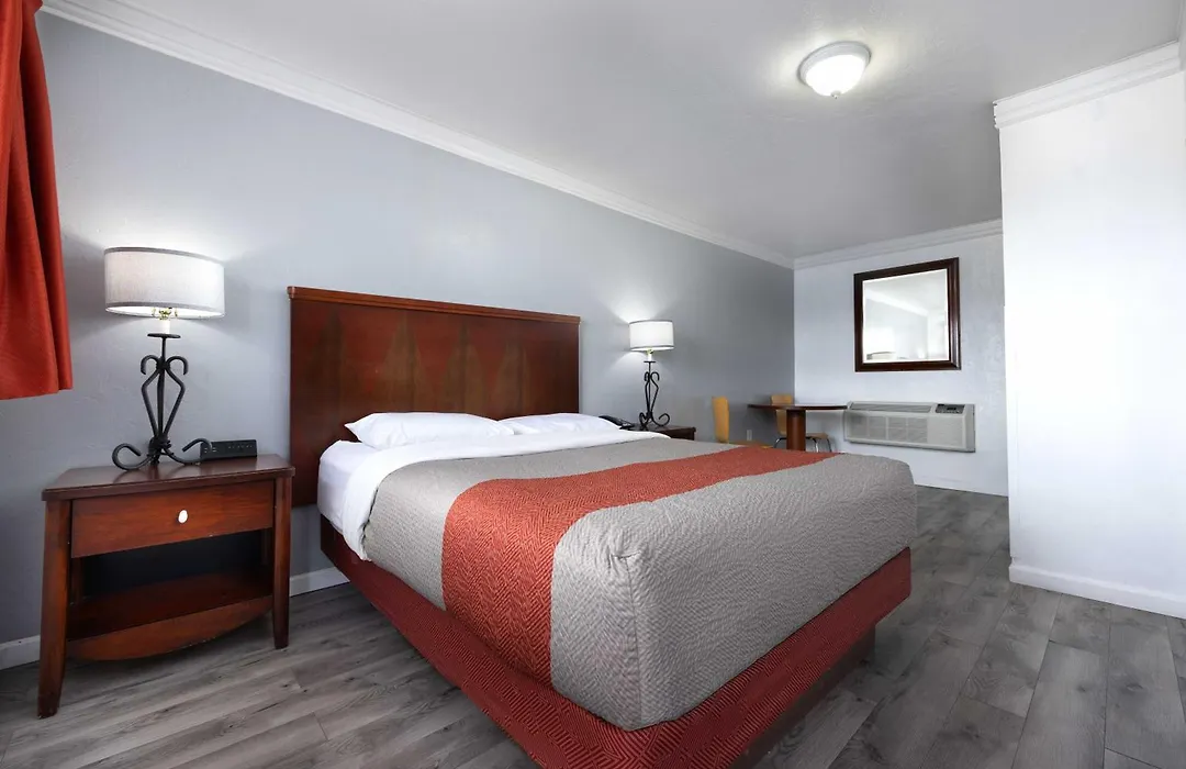 Motel 6-Canon City, Co 719-458-1216-1