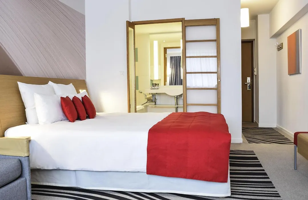 Novotel Bucharest City Centre-1
